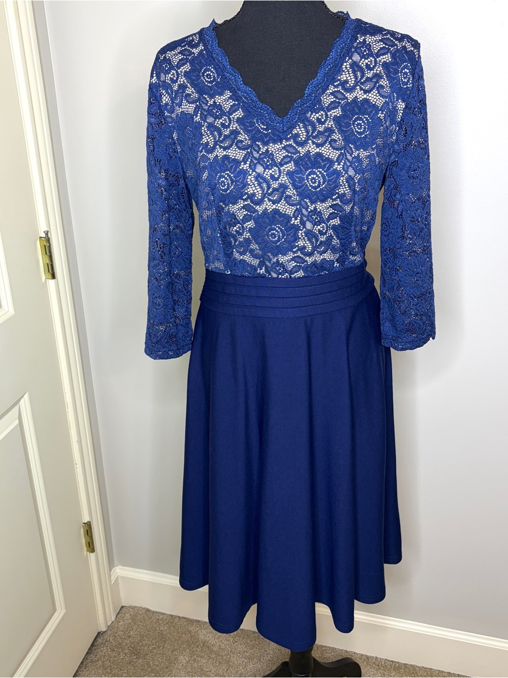 Royal Blue Floral Lace Fit & Flare Dress 3/4 Sleeve V-Neck Midi 8